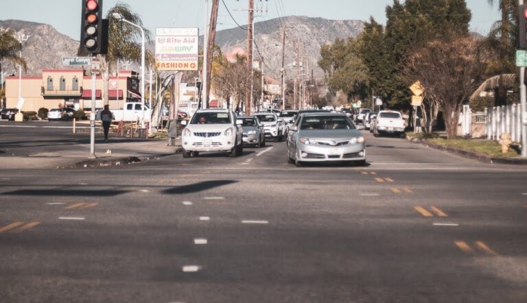 Waterbury, CT - Man Hit & Killed in Pedestrian Crash at Thomaston Ave