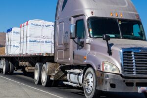 North Haven, CT - Semi-Truck Involved in Collision on I-91 at S Colony Rd