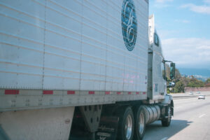 Hartford, CT - Injury Semi-Truck Accident on I-84 at Ex 43 & Park Rd